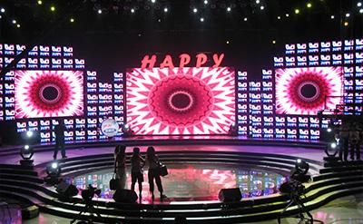 P3.91 P4.81Outdoor Live Performance LED Screen Rental LED Display Waterproof Stage High Brightness Background Screen LED Wall 4