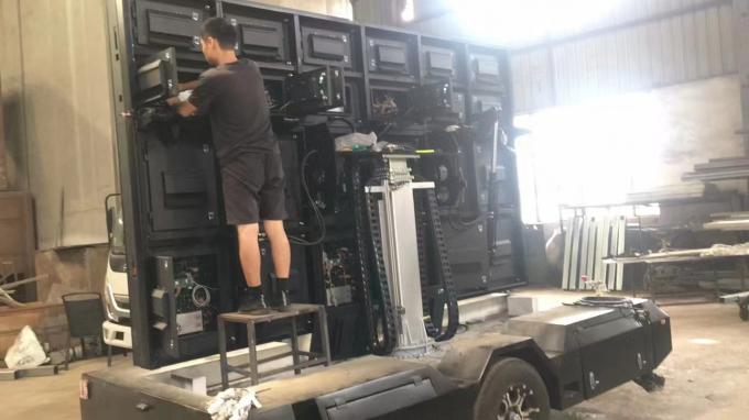 Outdoor Led Mobile Screen Trailer Billboard Led Display Screen Led-screen-trailer 1