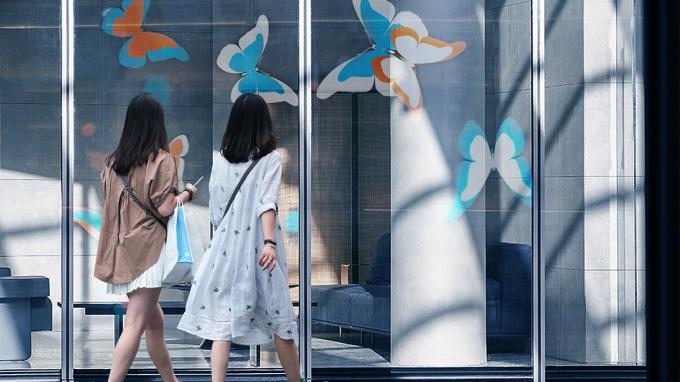 Transparent P3.91 Holographic Led Screen Full Color Led Display Screen Holographic Invisible  Invisible Led Screen 1